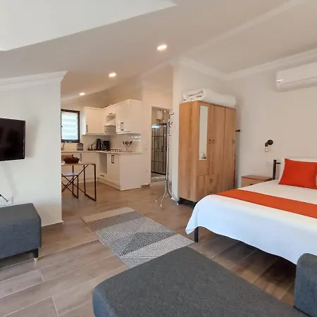Gocek Flora Suites מלון דירות פאטהיה