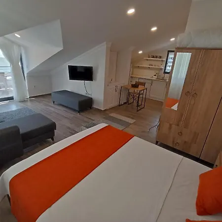 Gocek Flora Suites פאטהיה