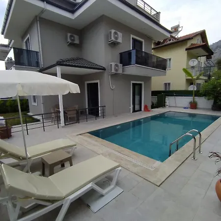 Gocek Flora Suites מלון דירות *
