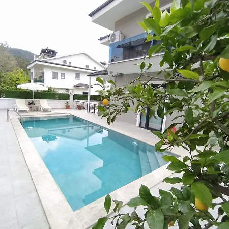 Gocek Flora Suites מלון דירות פאטהיה